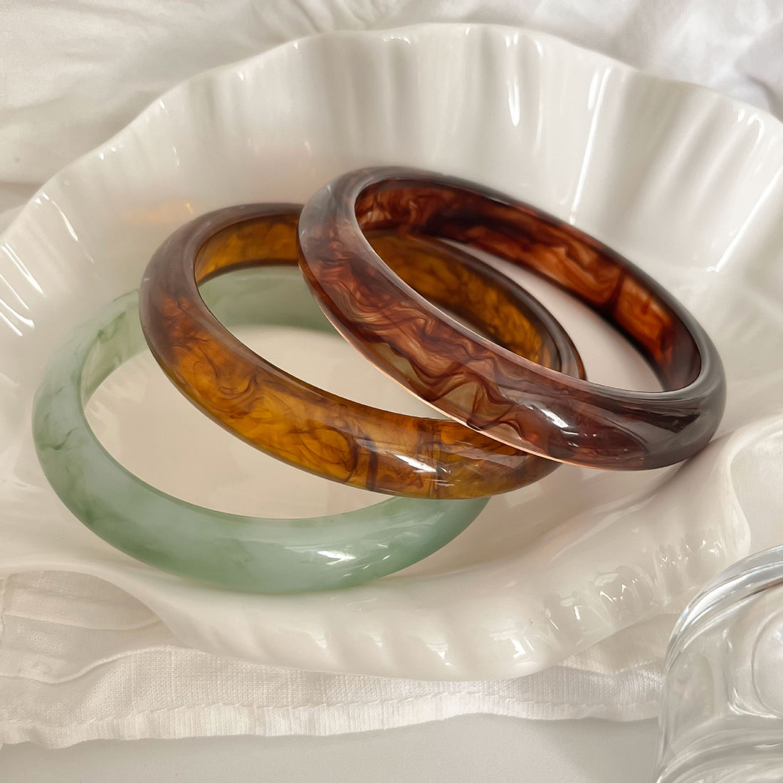 Minimalist Marbled Round Resin Bangle Bracelet DP25D727