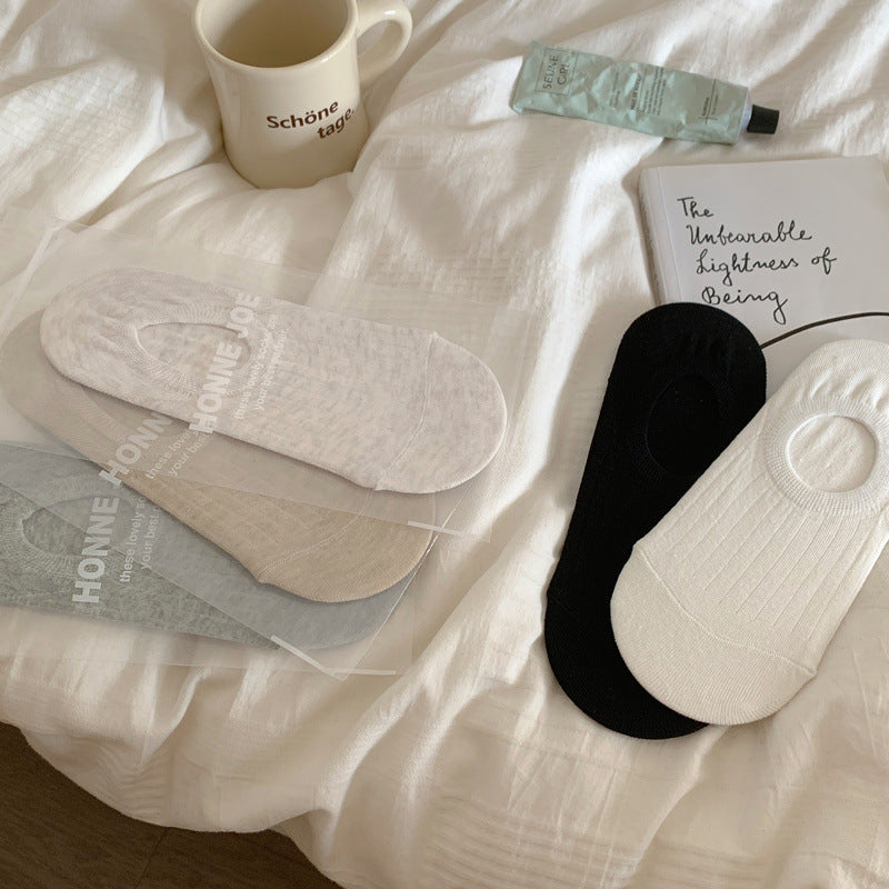 Solid Color Simple Low Ankle Socks DP25A460