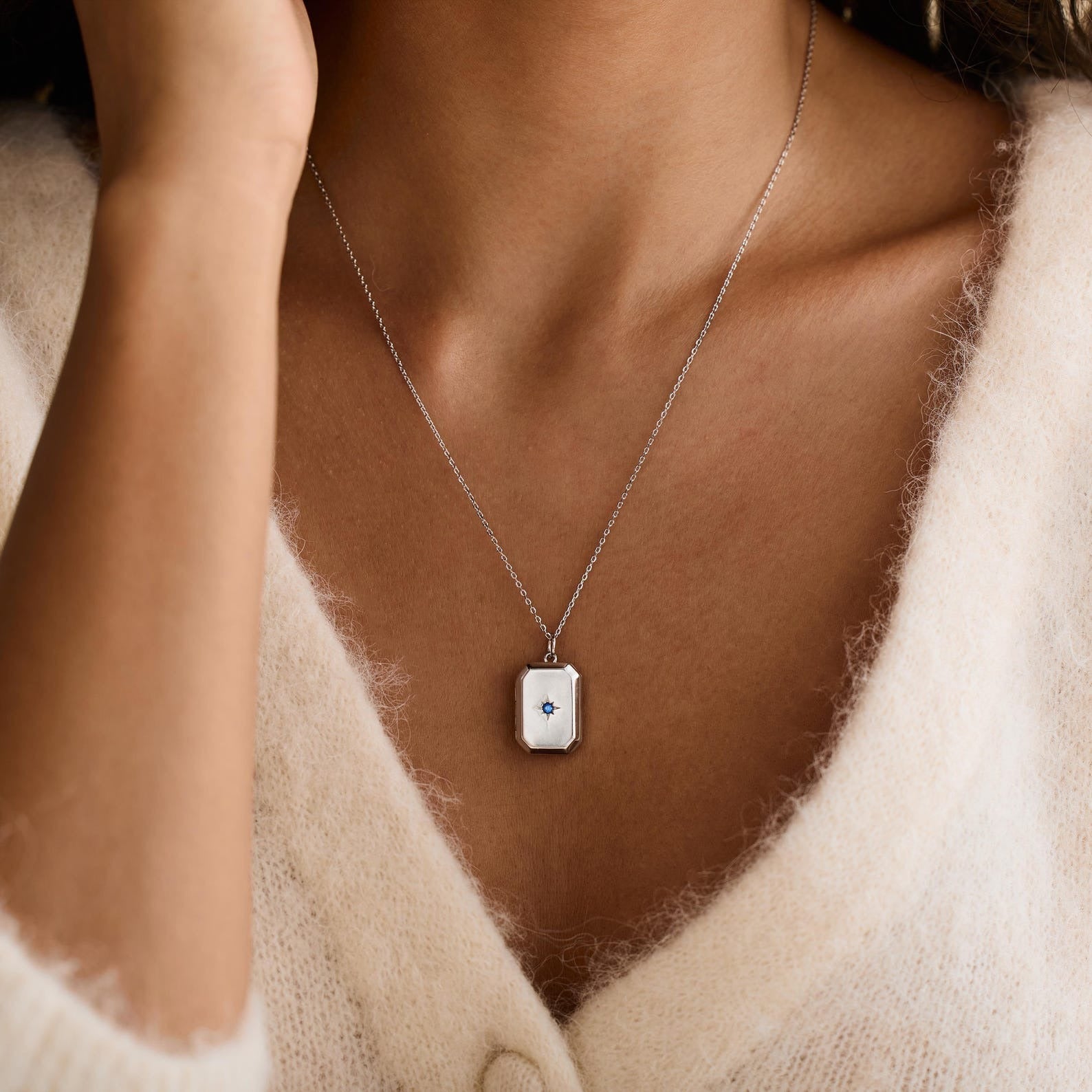 Fashion Square Pendant Photo Locket Necklace 6W6JNC380L