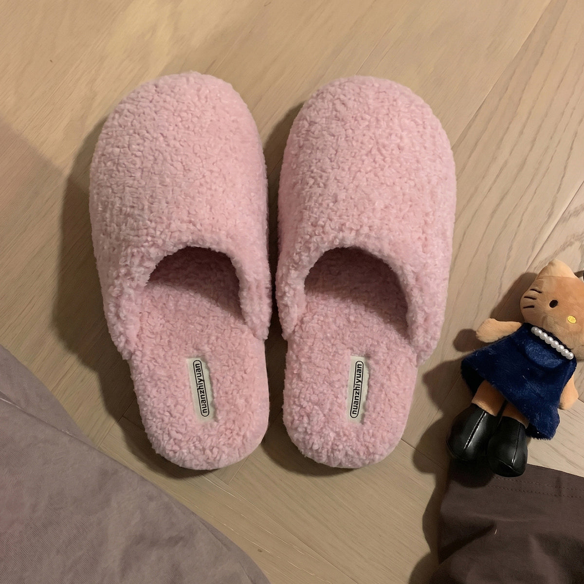 Casual Fuzzy Plush Warm Non-Slip Indoor Slippers 6W8FSP233