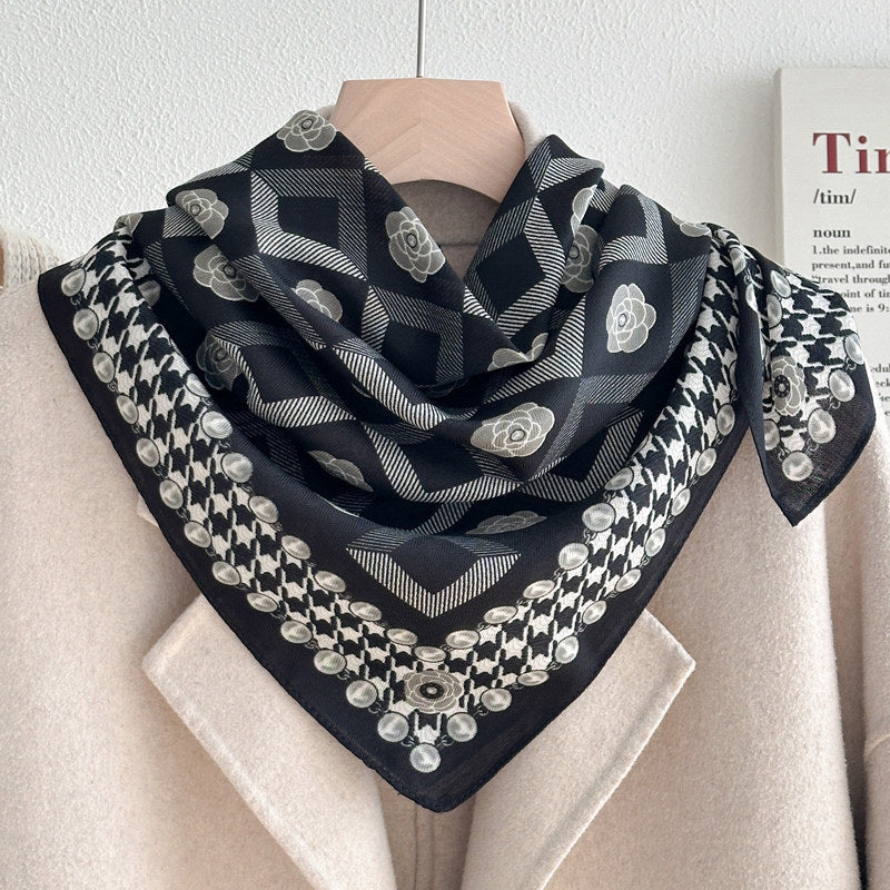 Stylish Letters Print Square Silk Scarf 6W6NSI199