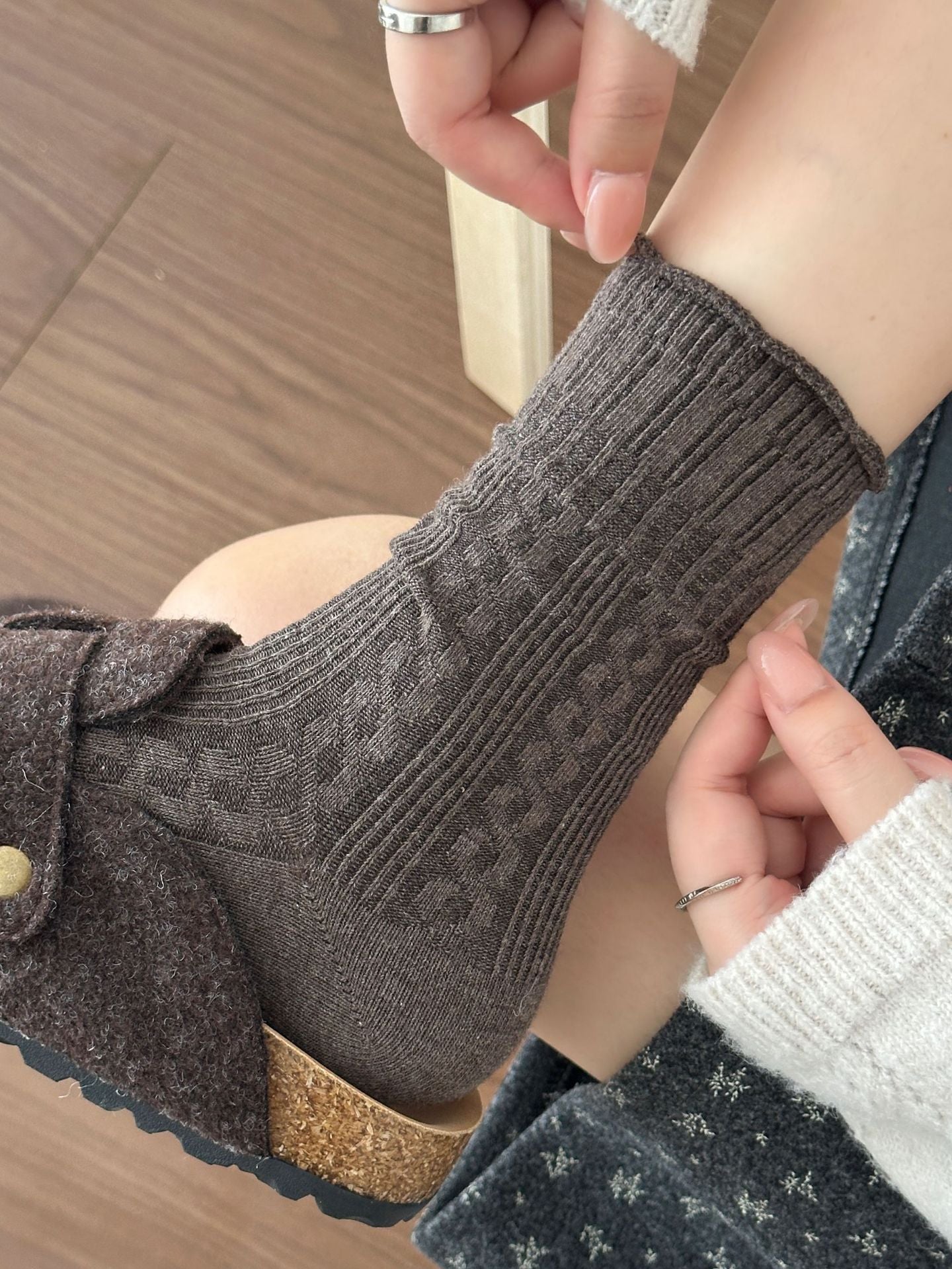 Casual Ruffled Trim Cotton Scrunch Socks 6W8FSO699