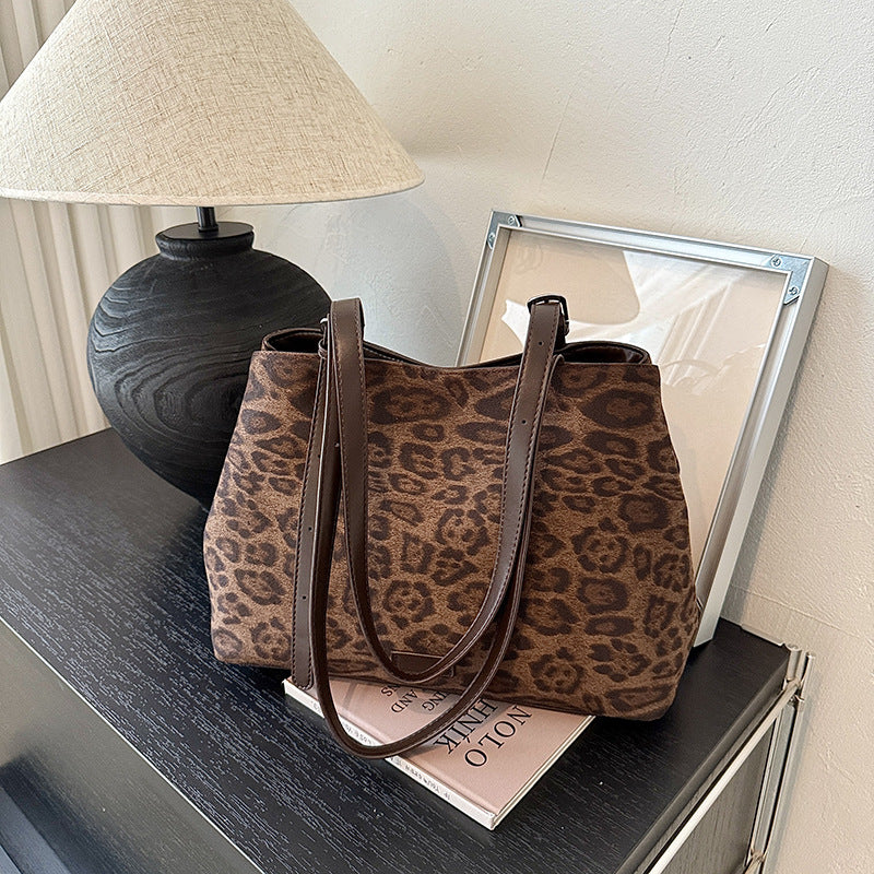 Trendy Leopard Print Large Capacity Underarm Bag 6W10BBG2509