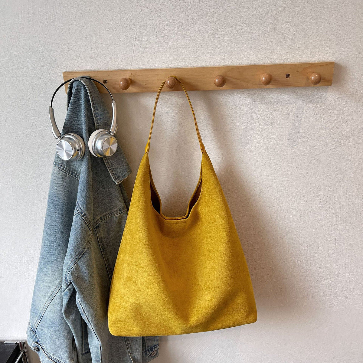 Soft Hobo Shoulder Bag with Matching Pouch 6W10BBG2475