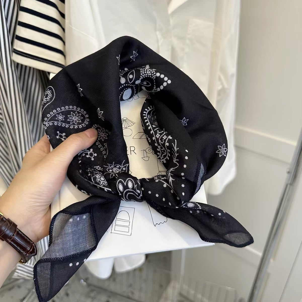 Chic Floral Print Square Silk Scarf 6W6NSI189