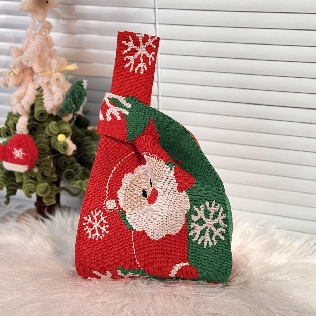 Cute Santa Claus Christmas Knitted Wrist Bag 6W10BOB1345