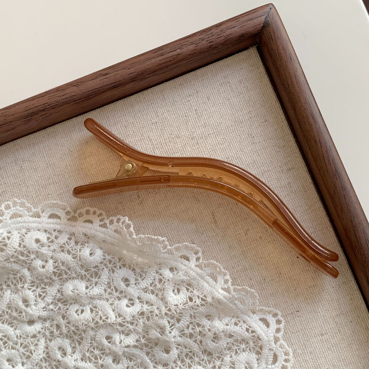 Cute Jelly Acrylic Curved Duckbill Hair Clip 6W6HCP1650