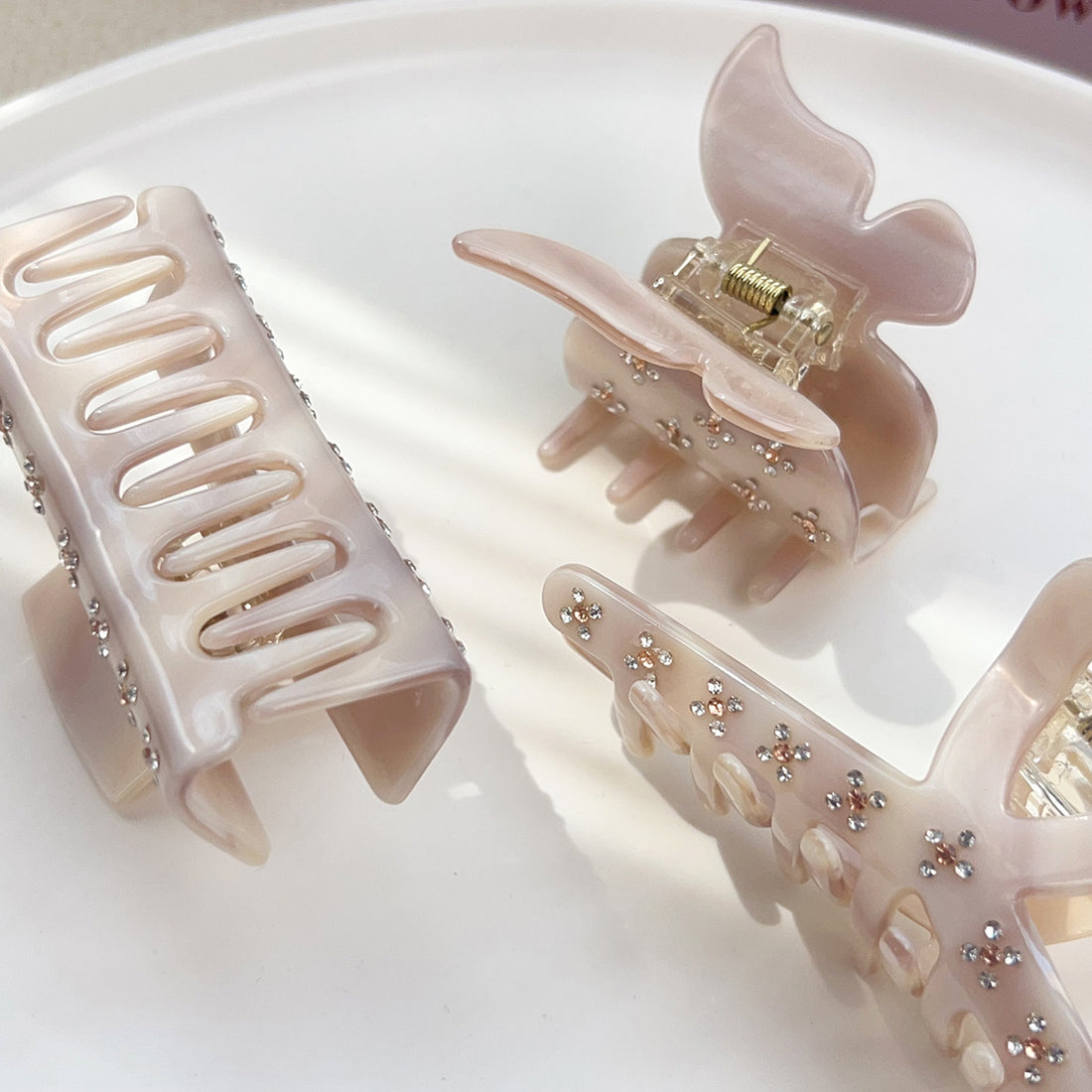 Sparkly Floral Rhinestone Hair Claw - DippedShop Wholesale - #9363
