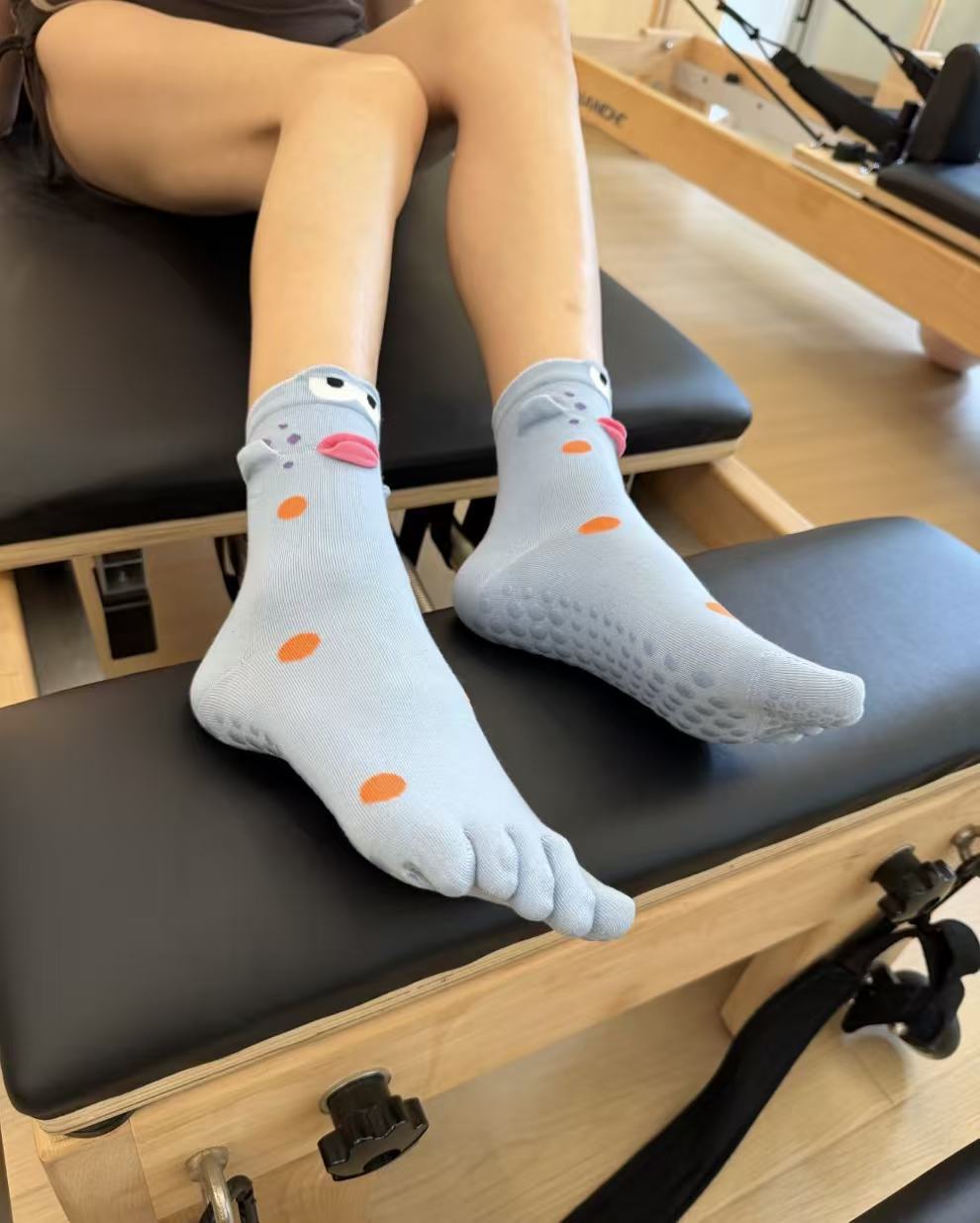 Unique Colorful Clownfish Toe Socks 6W8FSO701
