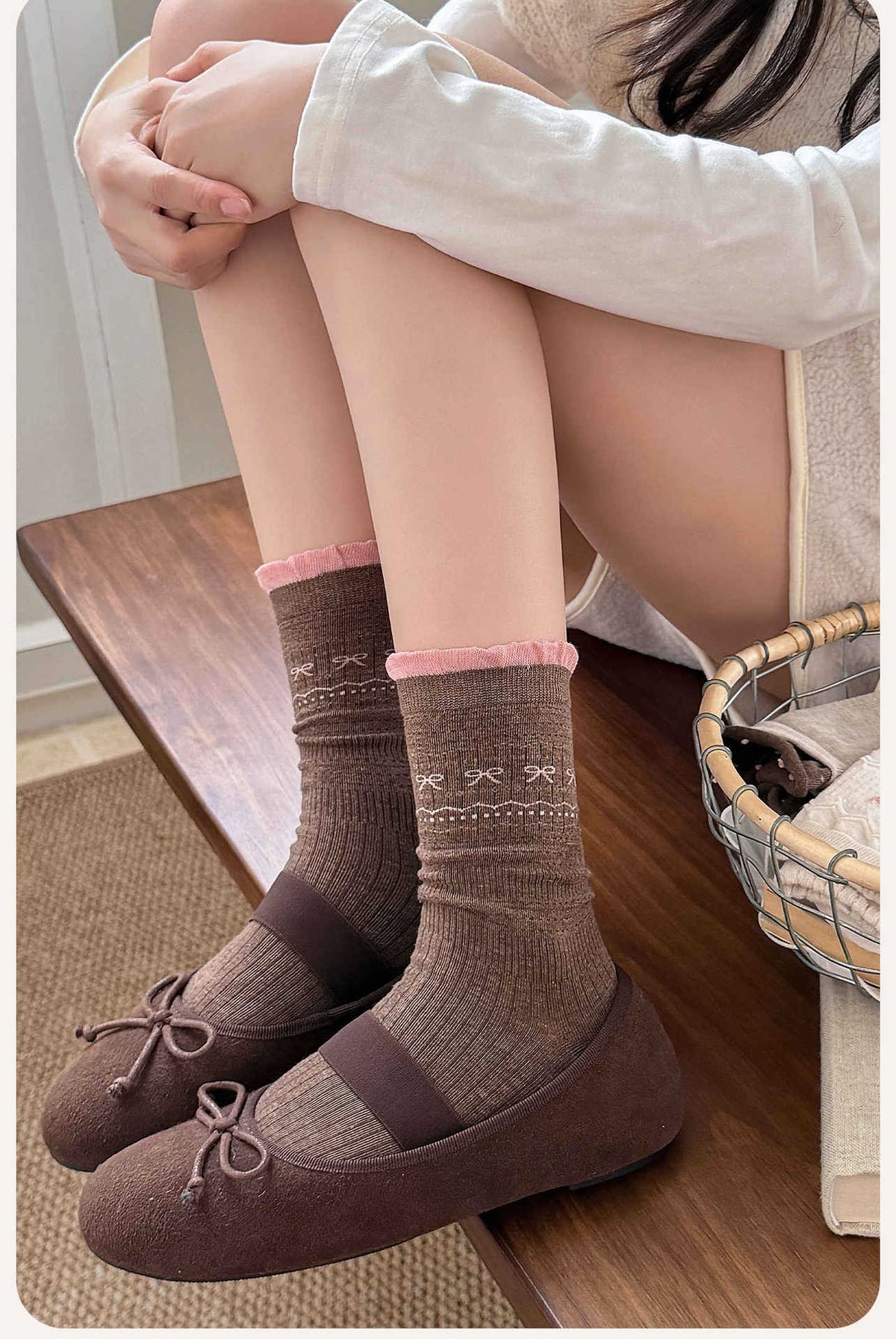 Bowknot Ruffled Slouch Socks - DippedShop Wholesale - #6579