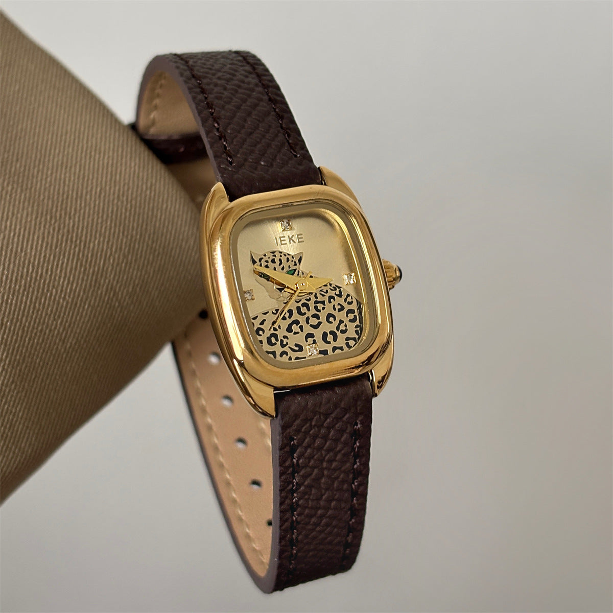 Leopard Quartz Leather Watch - DippedShop Wholesale - #5715