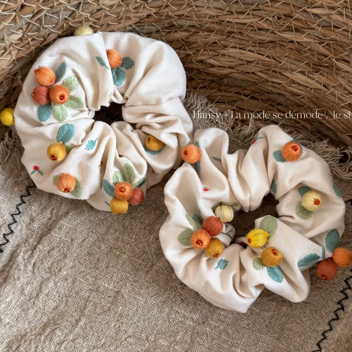 Stylish Fruit Leaf Embroidery Ruffled Scrunchies 6W6HSR503