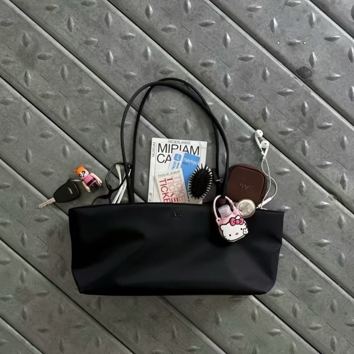 Minimalist Solid Color Large Capacity Underarm Bag 6S10BBG1549