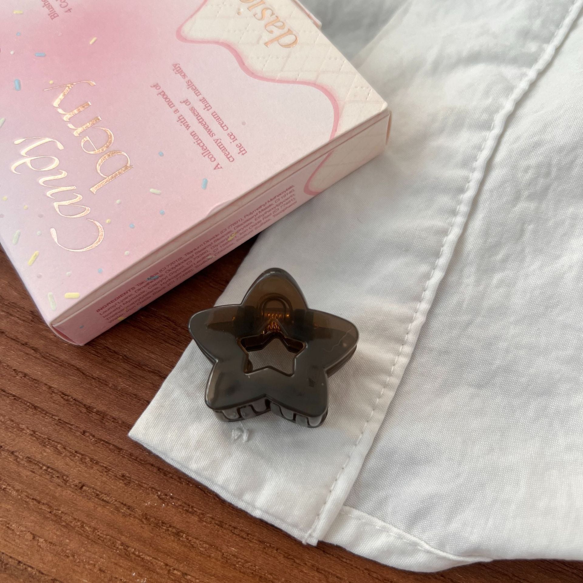 Minimalist Solid Color Hollow Star Hair Clip 8AS6HCP390L