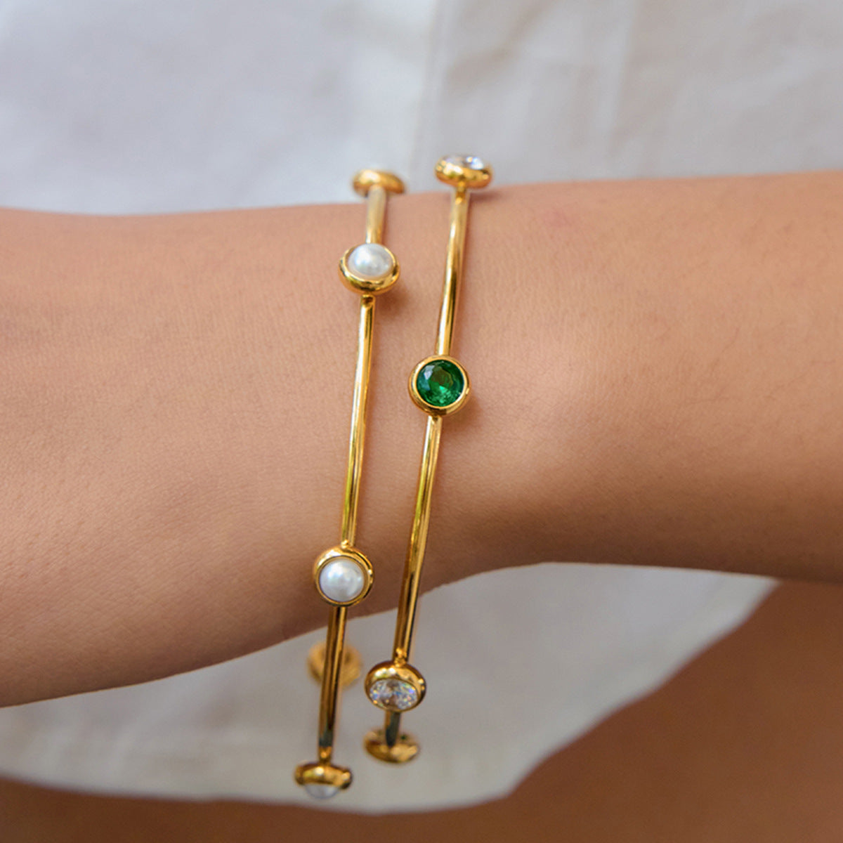 Trendy Gold Plated Pearl Bangle Bracelet 6W6JBR596