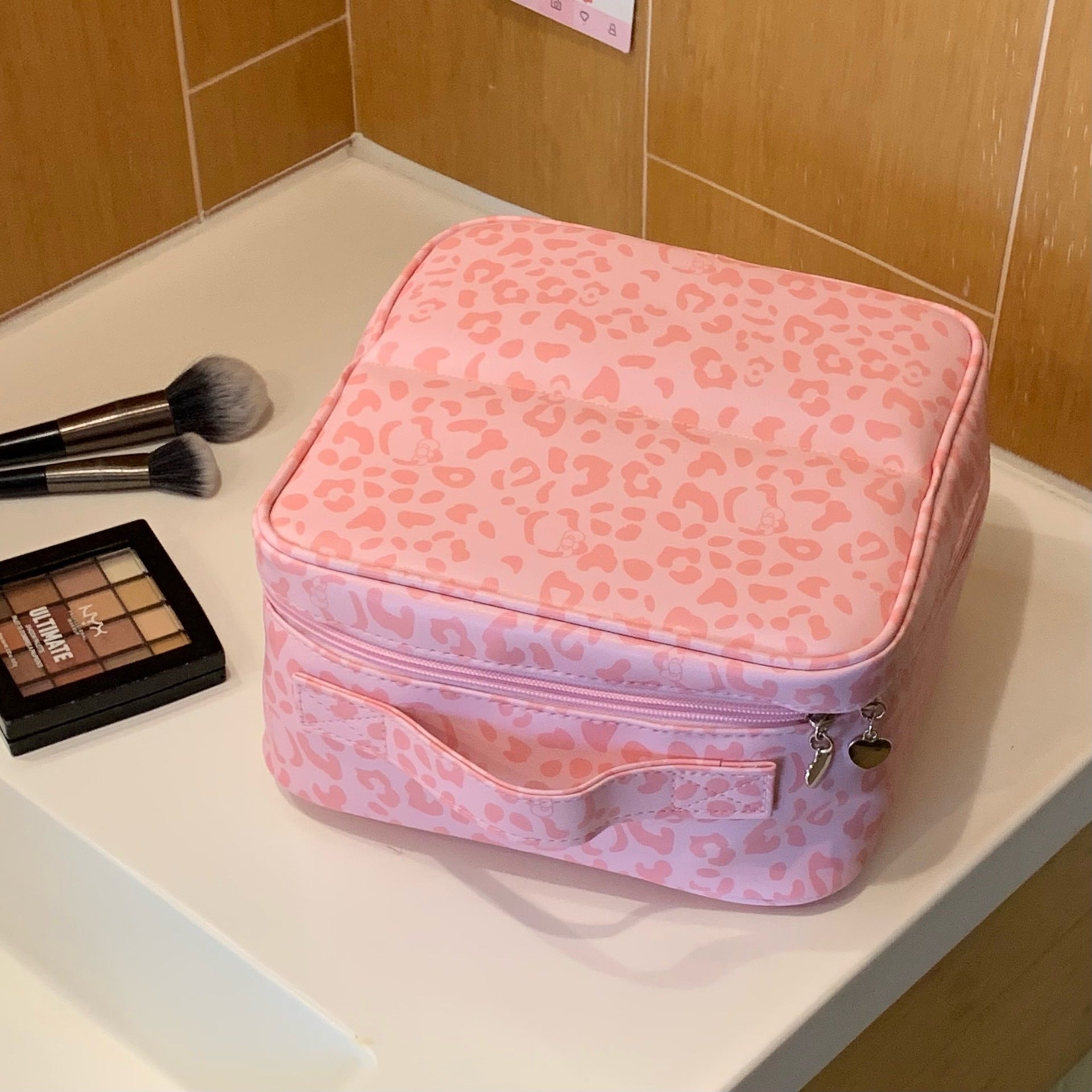 Stylish Leopard Print Large Capacity Makeup Bag MK2BW6S10BOB89