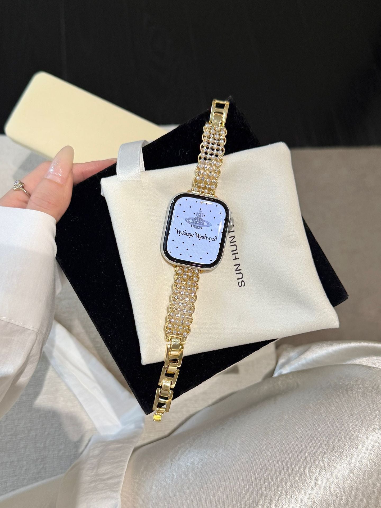 Luxury Hollow Pearl Rhinestones Watch Bnad 6W6JWA98