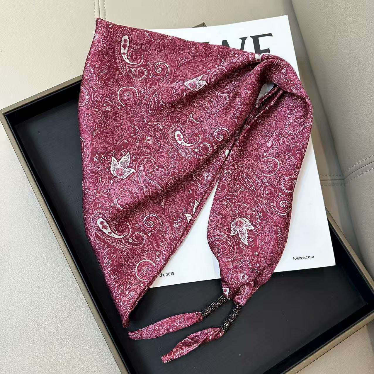 Chic Cashew Print Triangle Silk Scarf 6W6NSI242