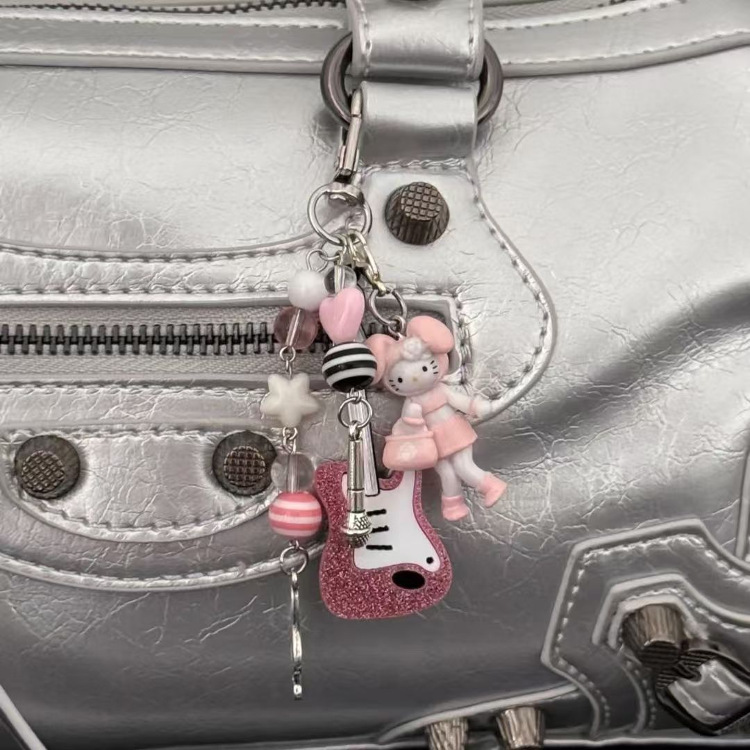 Cute Hand‑Beaded Hello Kitty Bag Charm 6W10BBC401