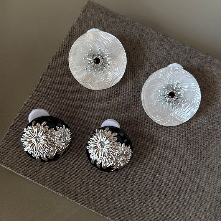 Vintage Flower Round Shape Stud Earring DP25F794