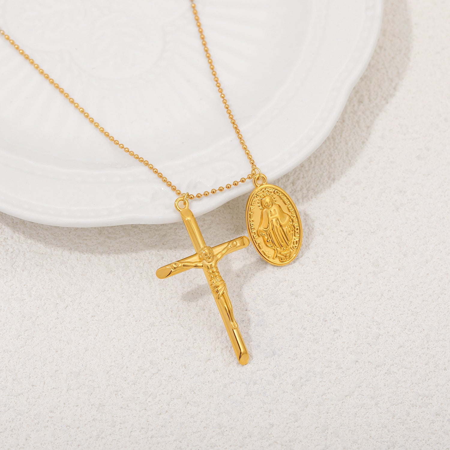 Minimalist Gold Plated Cross Pendant Necklace 6W6JNC399L