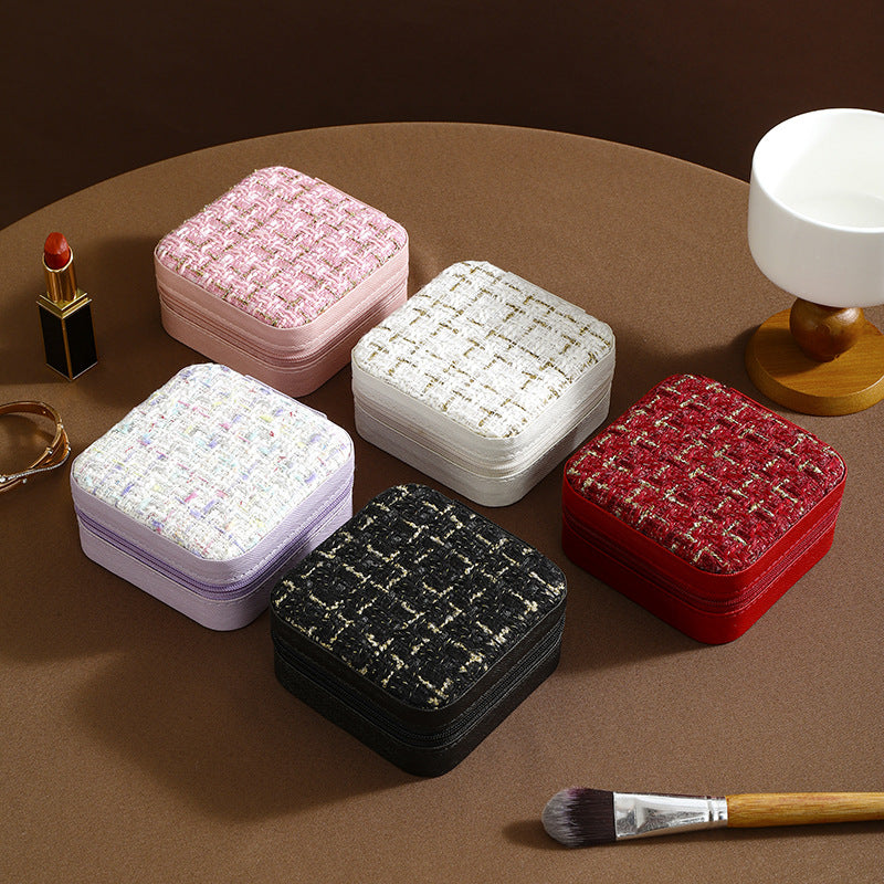 Square Tweed Mini Travel Jewelry Box 6W5CO363