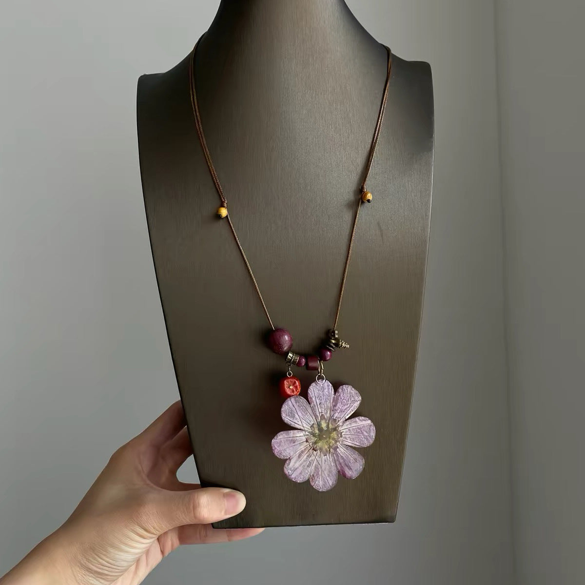 Flower Resin Pendant Necklace - DippedShop Wholesale - #5187