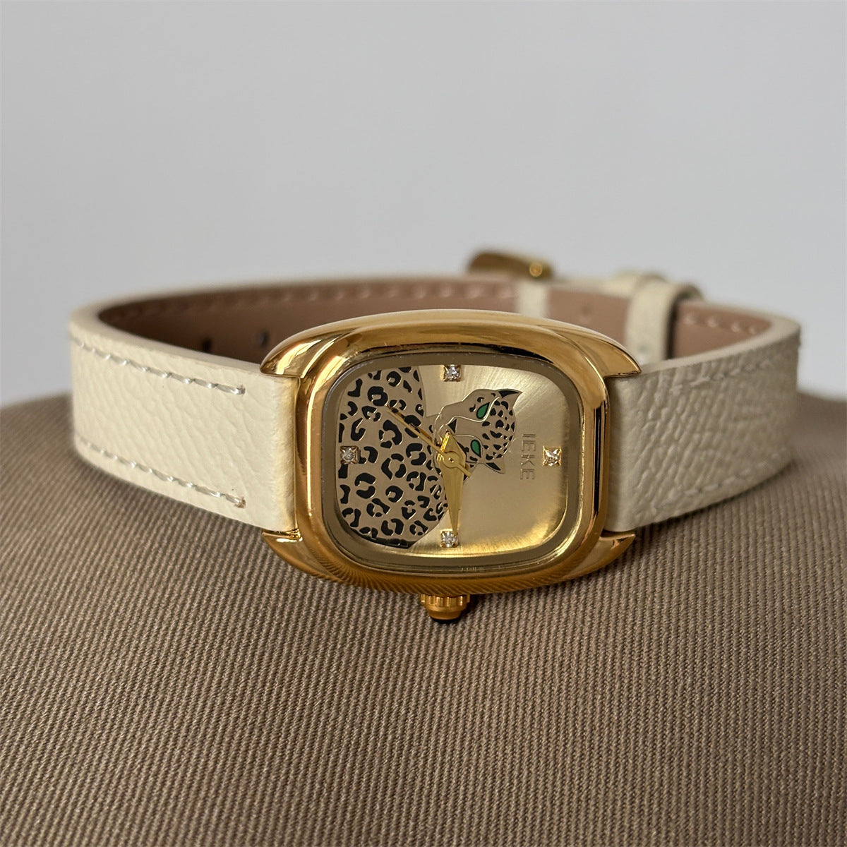 Leopard Quartz Leather Watch - DippedShop Wholesale - #2947