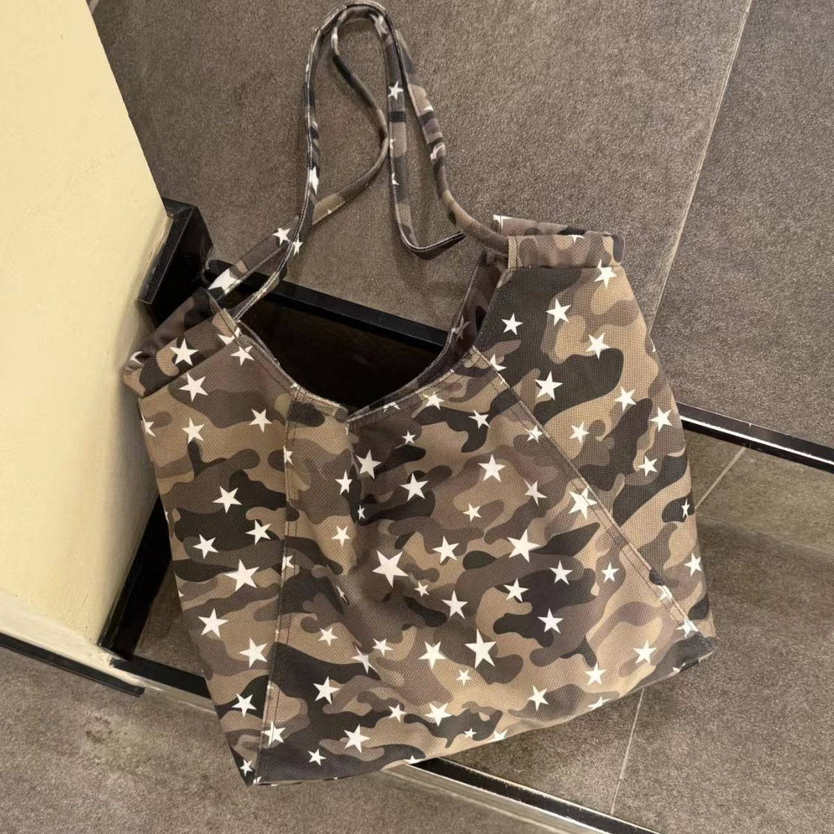 Casual Star Print Camouflage Canvas Tote Bag 6W10BBG1990