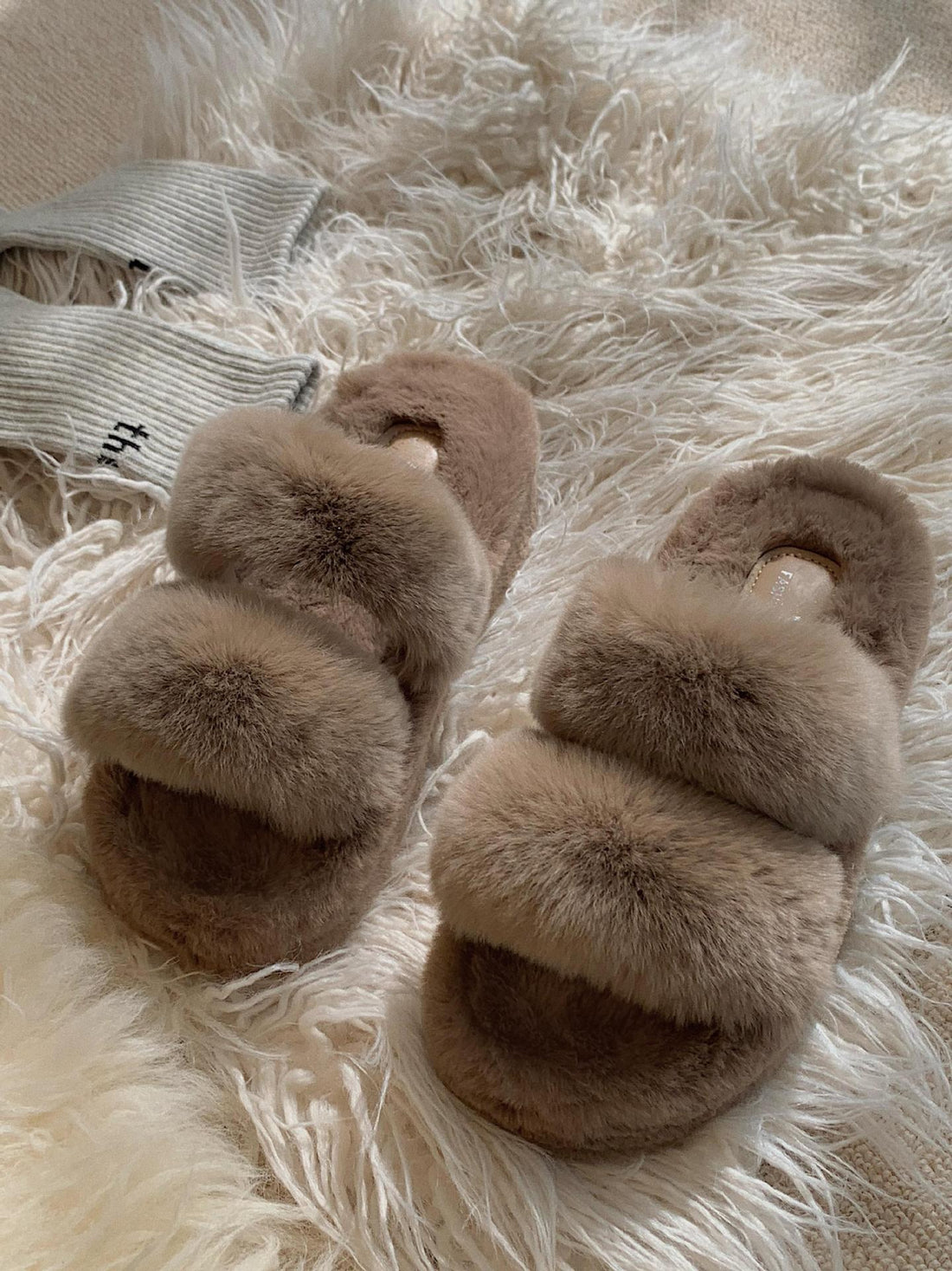 Plush Solid Color Fur Chunky Slippers DP25G473