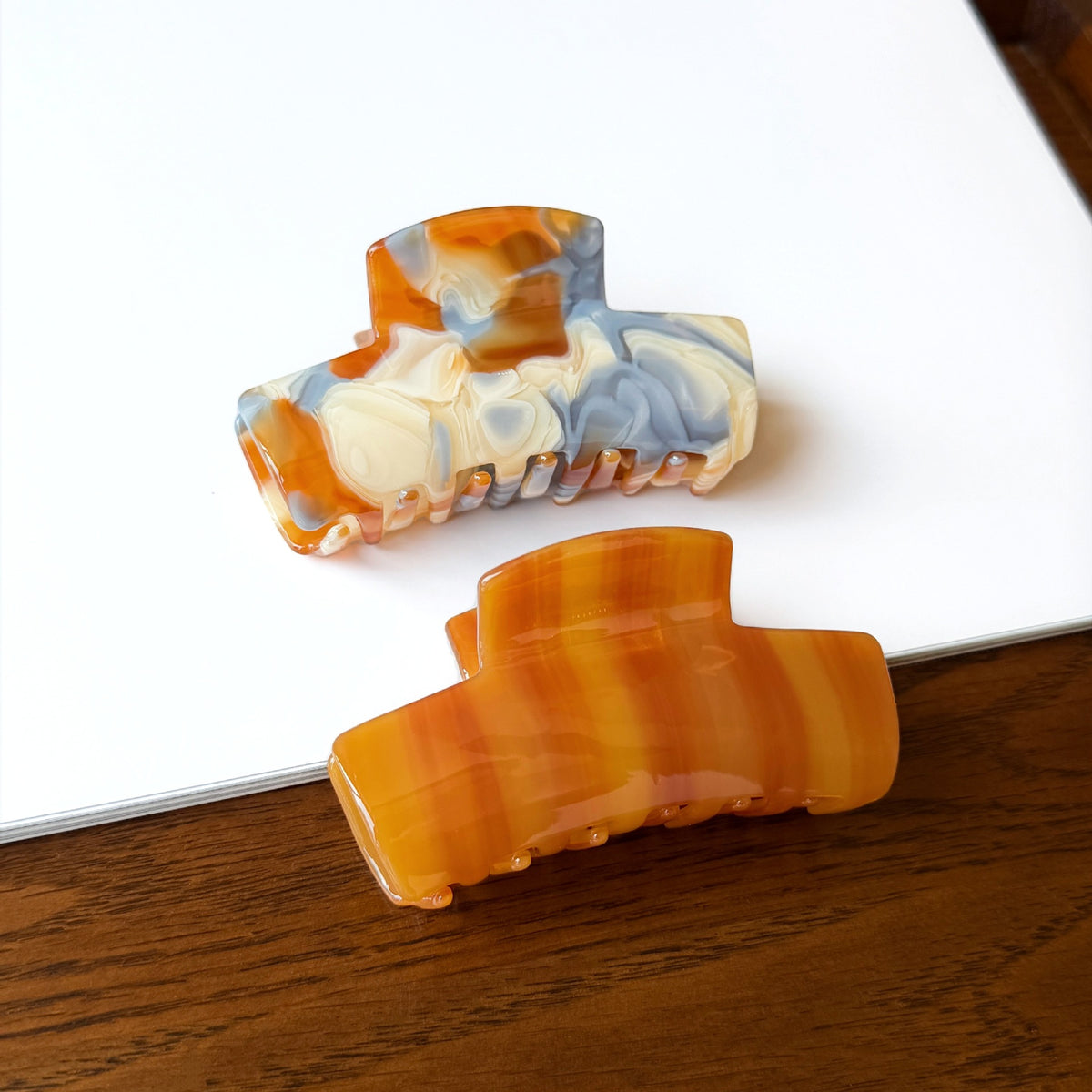 Simple Amber Marble Texture Acetate Hair Claw 6W6HCP1631