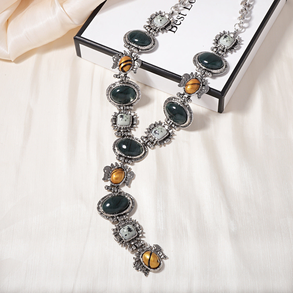 Vintage Gold Plated Oval Resin Jewel Y-necklaces 6W6JNC625