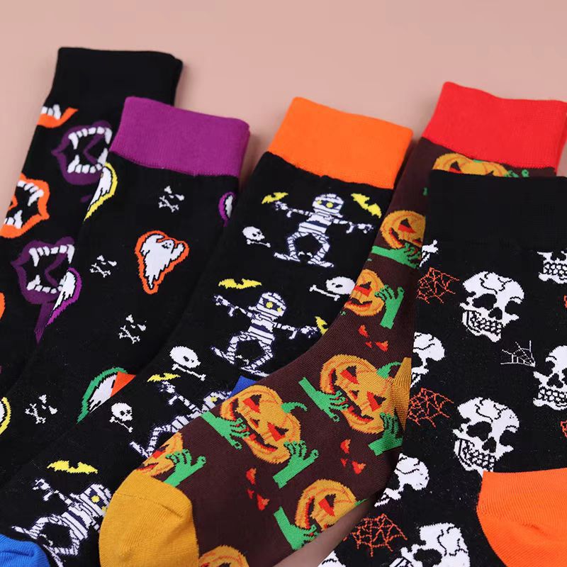 Fun Halloween Graffiti Crew Socks 6W8FSO585