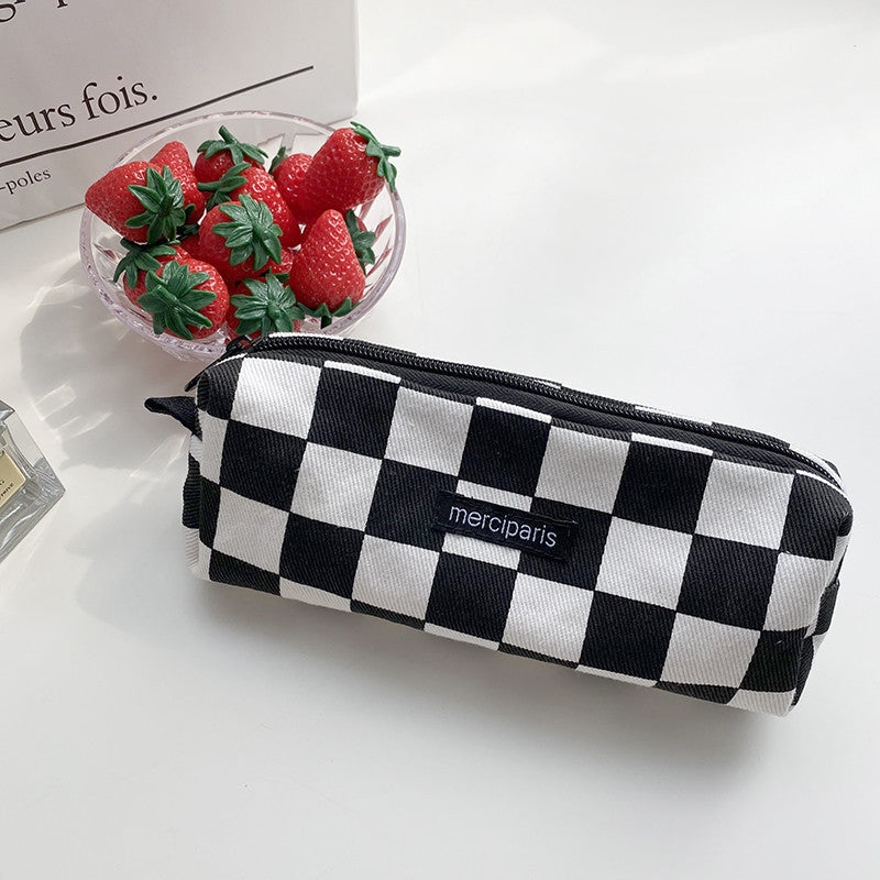 Aesthetic Checkered Large Capacity Stationery Pouch 6S10BOB1050