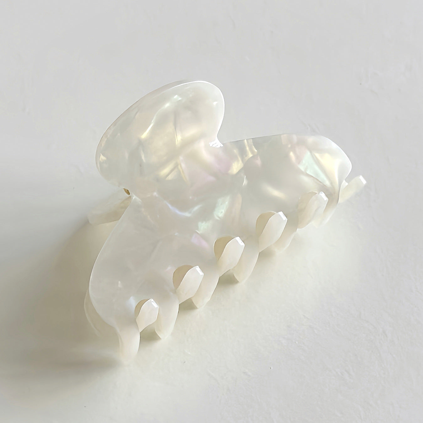 Fashion Striped Non-Slip Medium Hair Claw 6W6HCP1283