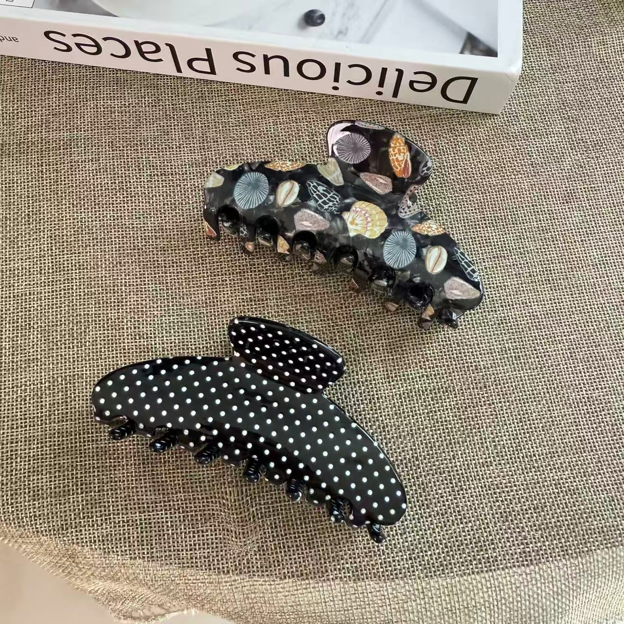 Cute Polka Dot Shell Print Large Hair Claw MK2PPM6W6HCP351