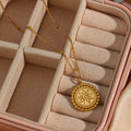 Stylish Star Disc Pendant Choker Necklace 6W6JNC654