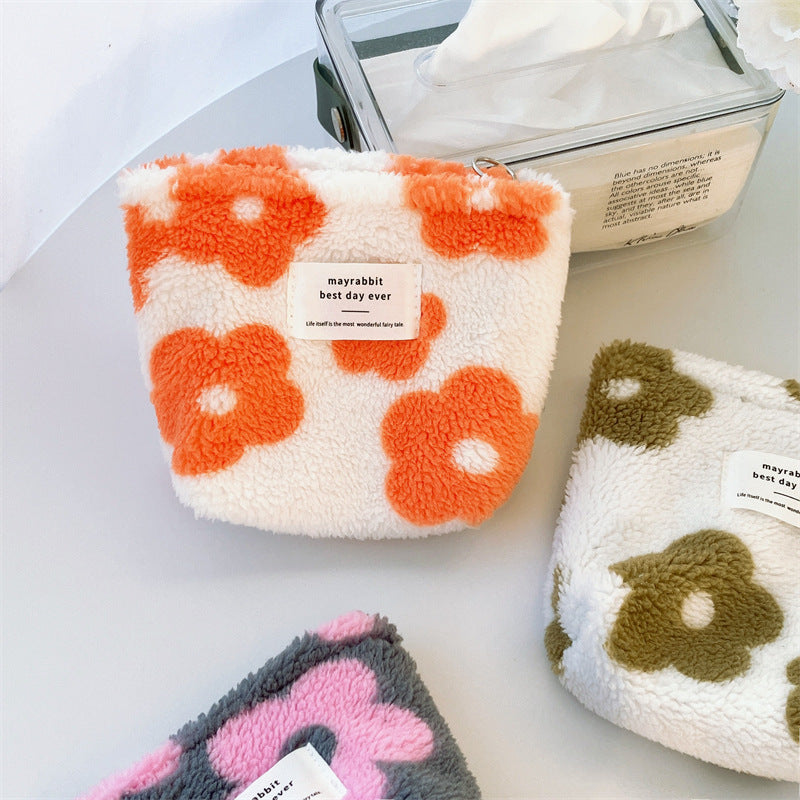 Sweet Floral Pattern Plush Cosmetic Bag 6C5CO276