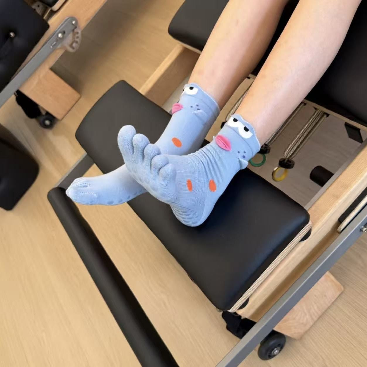 Unique Colorful Clownfish Toe Socks 6W8FSO701