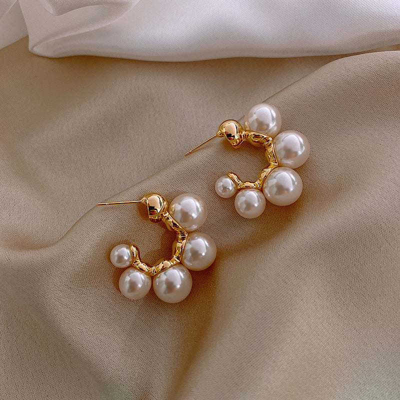 Pearl Elegant C-Shape Stud Earrings DPJE1403