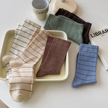 Simple Striped Soft Cotton Socks DP25A447