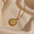 Stylish Star Disc Pendant Choker Necklace 6W6JNC654