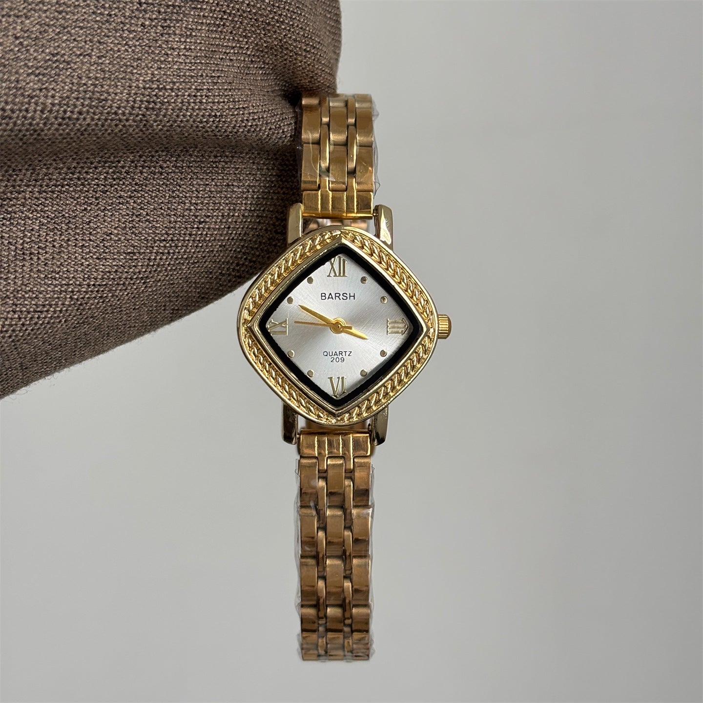 Geometric Diamond Bangle Watch - DippedShop Wholesale - #1491