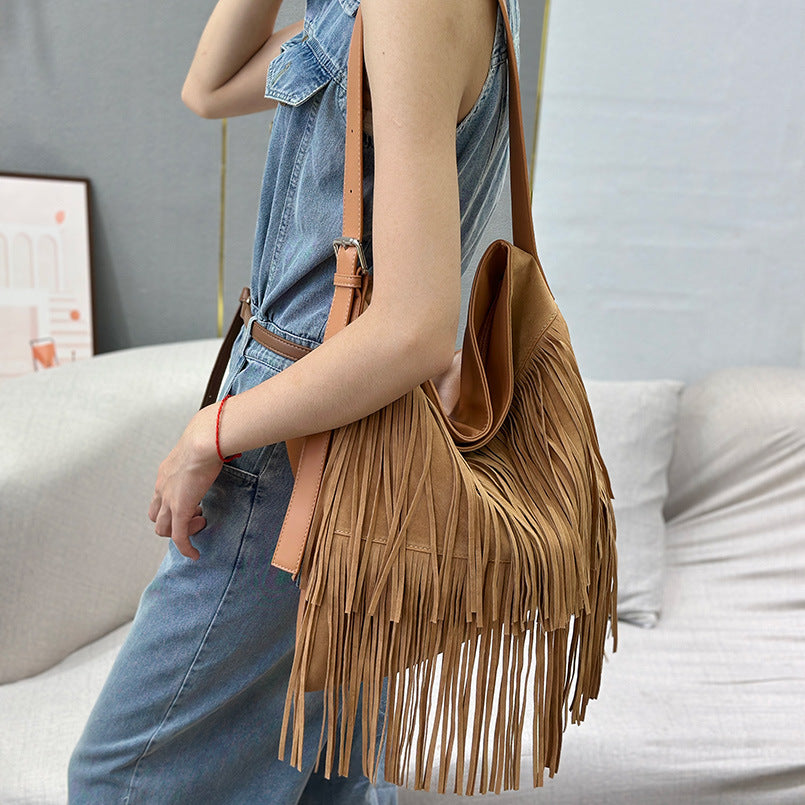 Trendy Fringe Large Capacity Hobo Shoulder Bag 6W10BBG2359