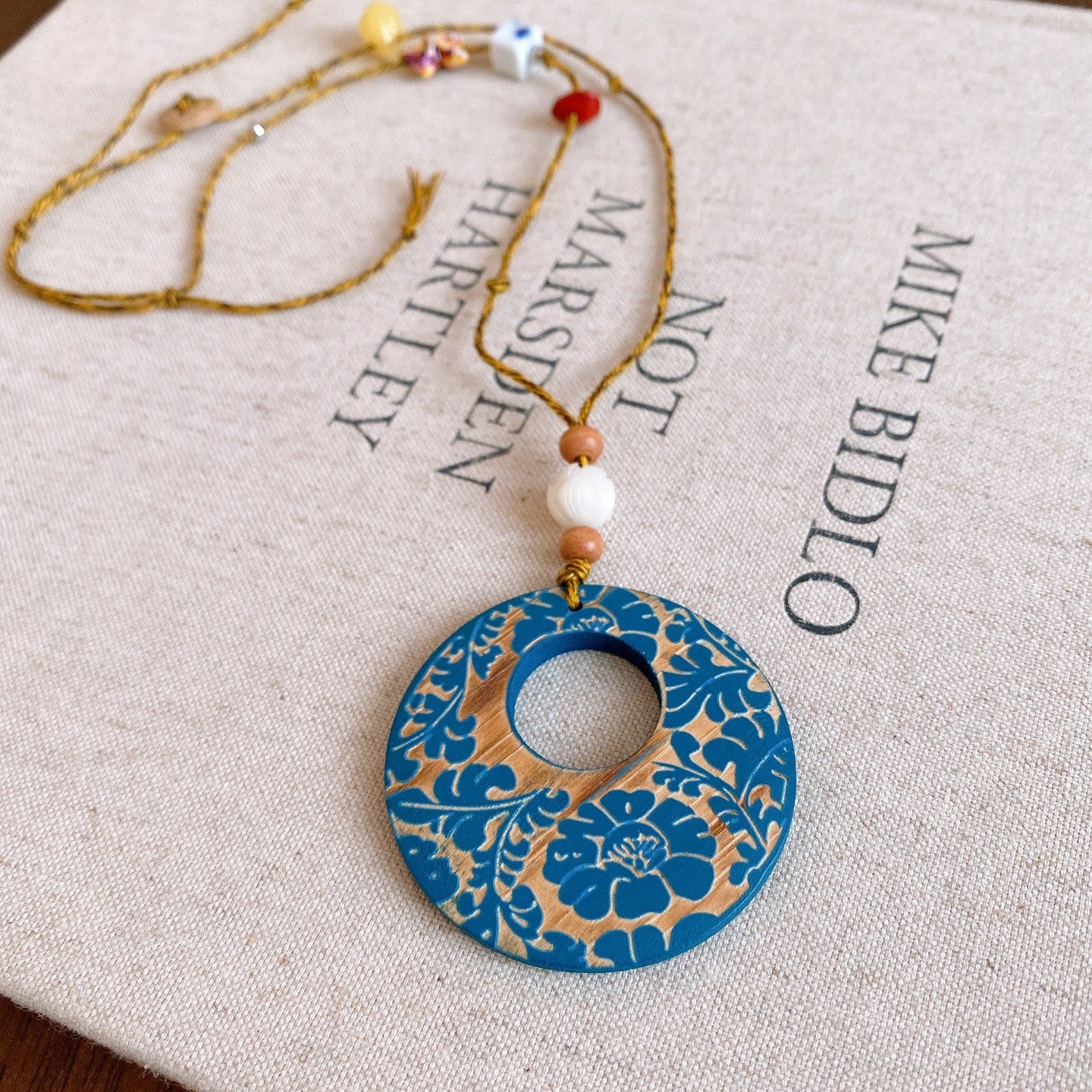Geometric Resin Pendant Necklace - DippedShop Wholesale - #9555