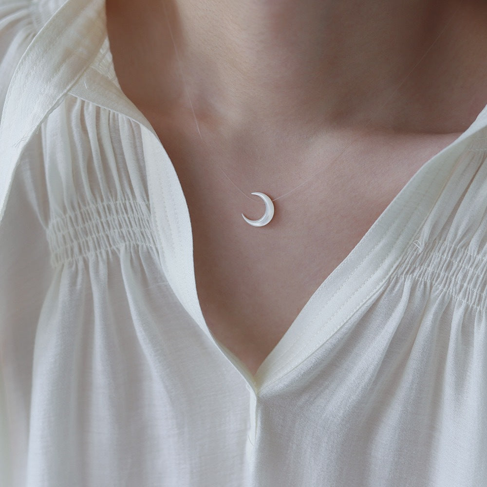 Invisible Fishing Line Crescent Moon Choker Necklace 6W6JNC1077