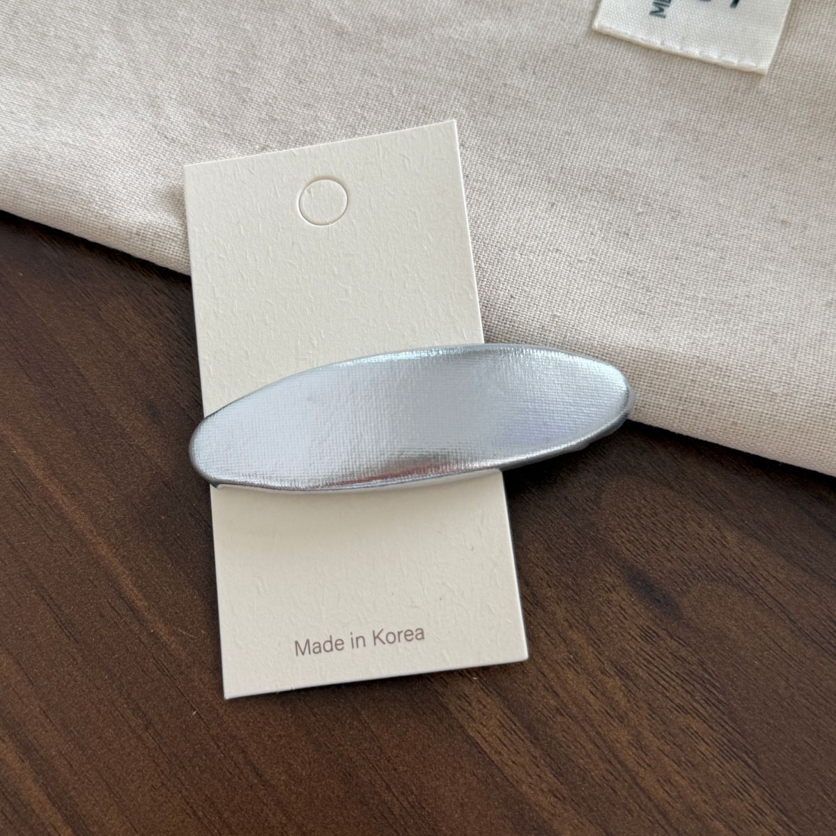 Minimalist Solid Color Oval Snap Hair Clip 8AS6HCP399L