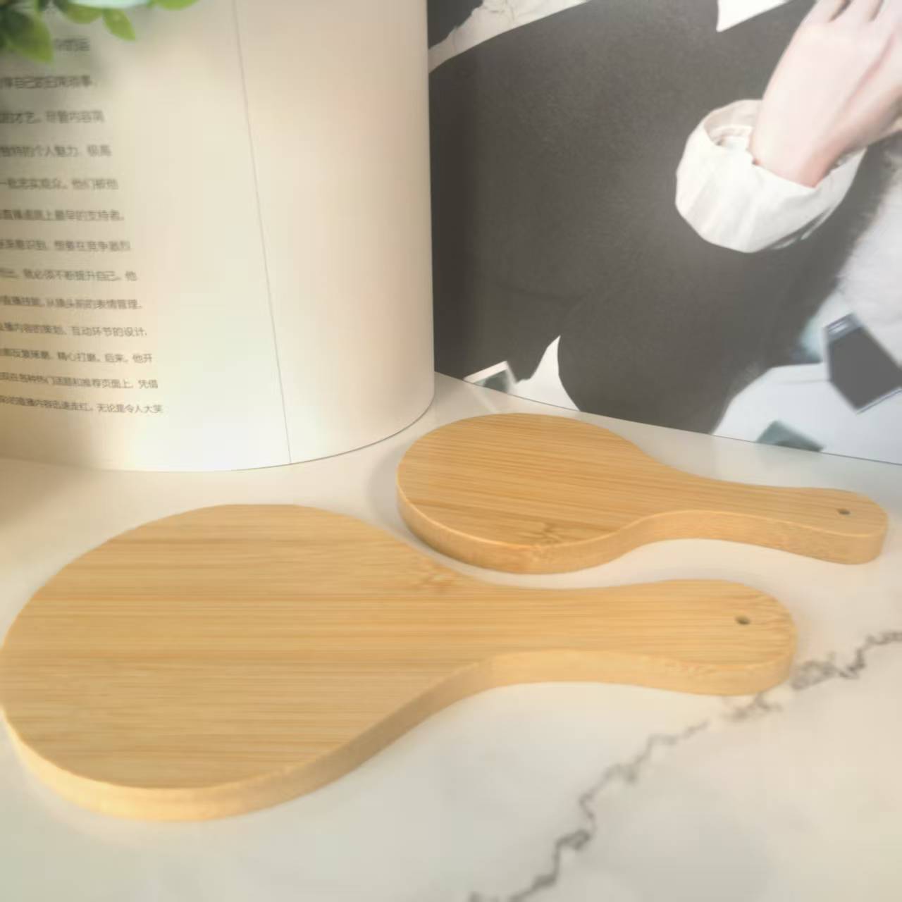 Minimalist Handheld Makeup Mirror MK2PPFN6CT5MR33
