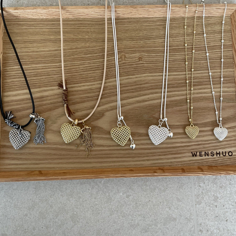 Hollow Out Love Pendant Necklace - DippedShop Wholesale - #8563