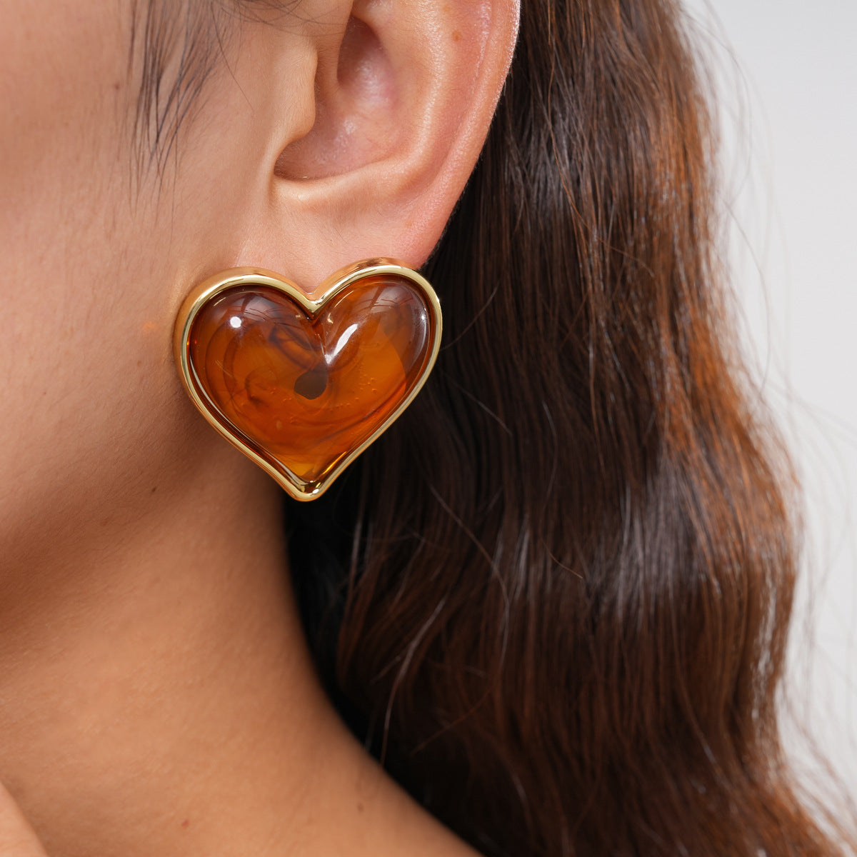 Vintage Enamel Heart Gold Plated Stud Earrings 6W6JER950